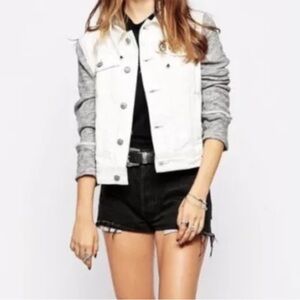 Free People | Knit Hooded White Denim Distressed Jean Jacket Fabric Sleeves Sz M